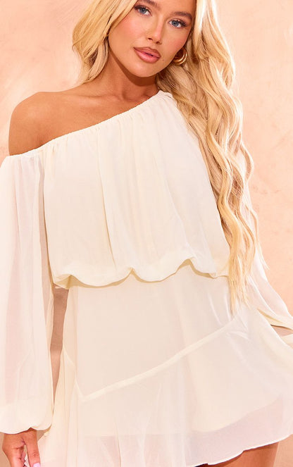 https://mediahub.prettylittlething.com/cnj3911_cream_xl_3