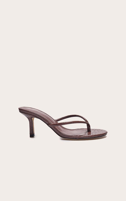 https://mediahub.prettylittlething.com/cnj4298_brown_xl