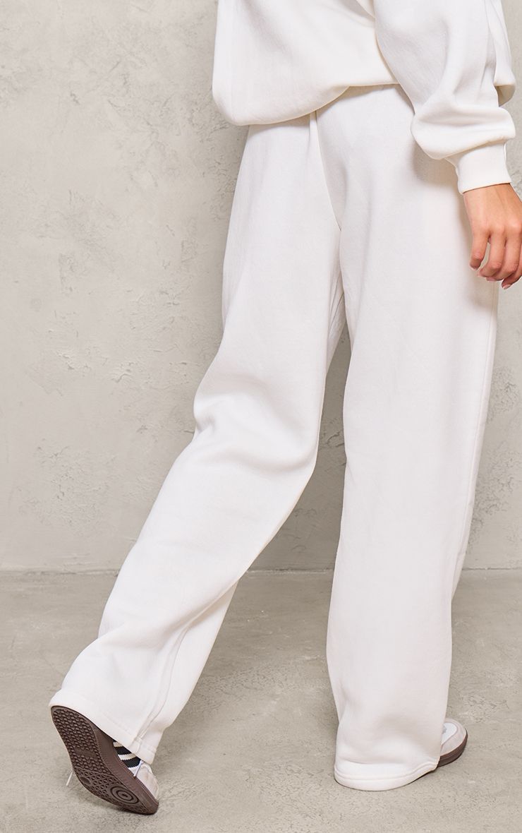 https://mediahub.prettylittlething.com/cnj5147_cream_xl_2