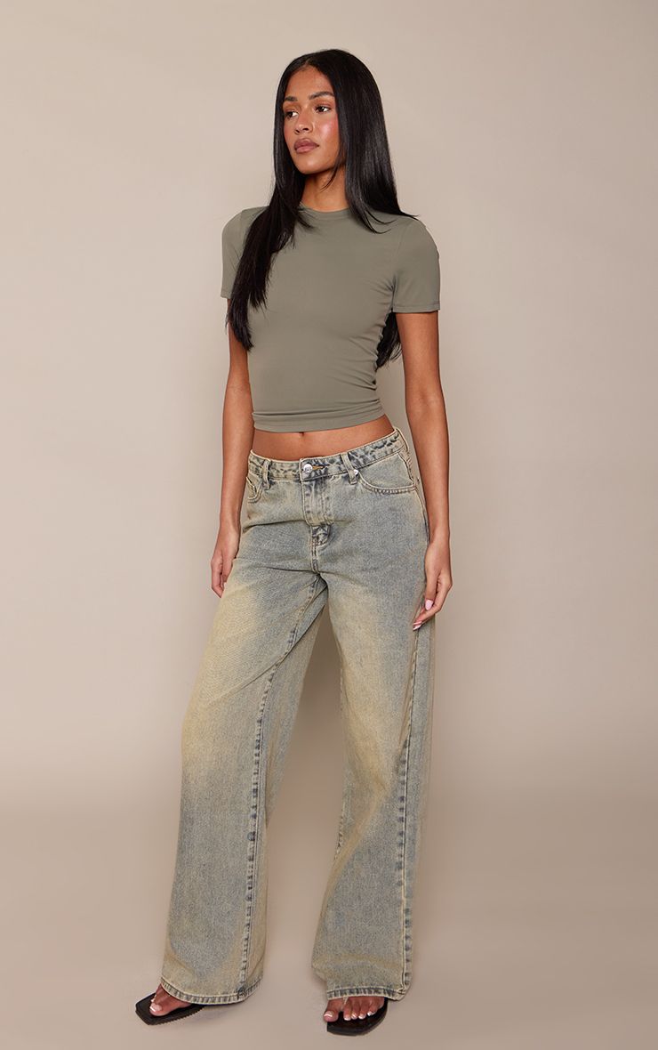 https://mediahub.prettylittlething.com/cnj5940_vintage%20light%20wash_xl_1