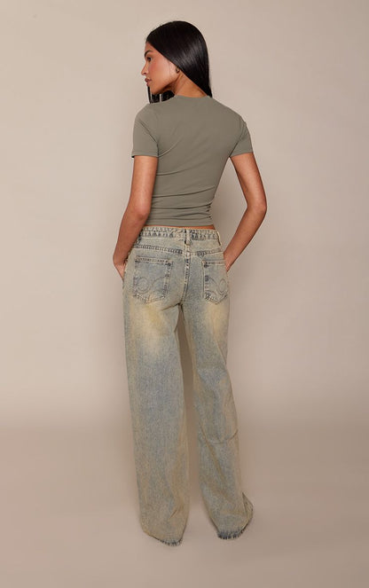 https://mediahub.prettylittlething.com/cnj5940_vintage%20light%20wash_xl_2