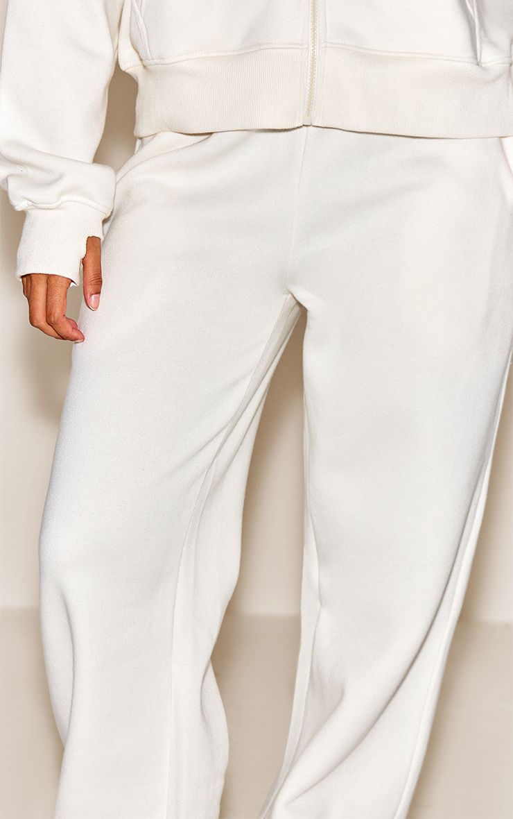 https://mediahub.prettylittlething.com/cnj6646_cream_xl_3