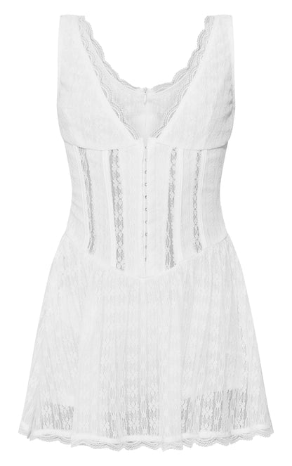 https://mediahub.prettylittlething.com/cnj7057_white_xl_4
