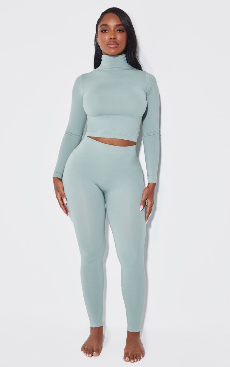 https://mediahub.prettylittlething.com/cnj7959_sage%20green_xl