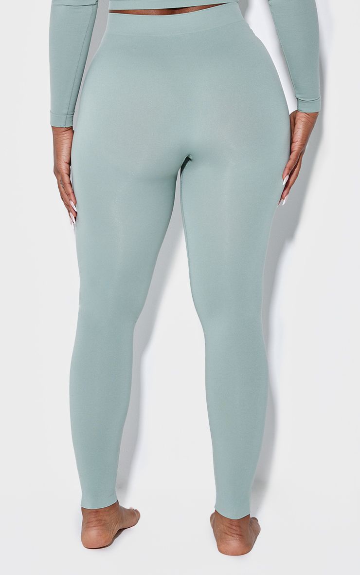https://mediahub.prettylittlething.com/cnj7959_sage%20green_xl_2