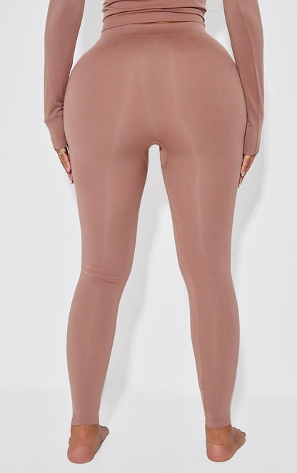 https://mediahub.prettylittlething.com/cnj7987_taupe_xl_2