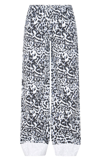 https://mediahub.prettylittlething.com/cnj9304_white_xl_4