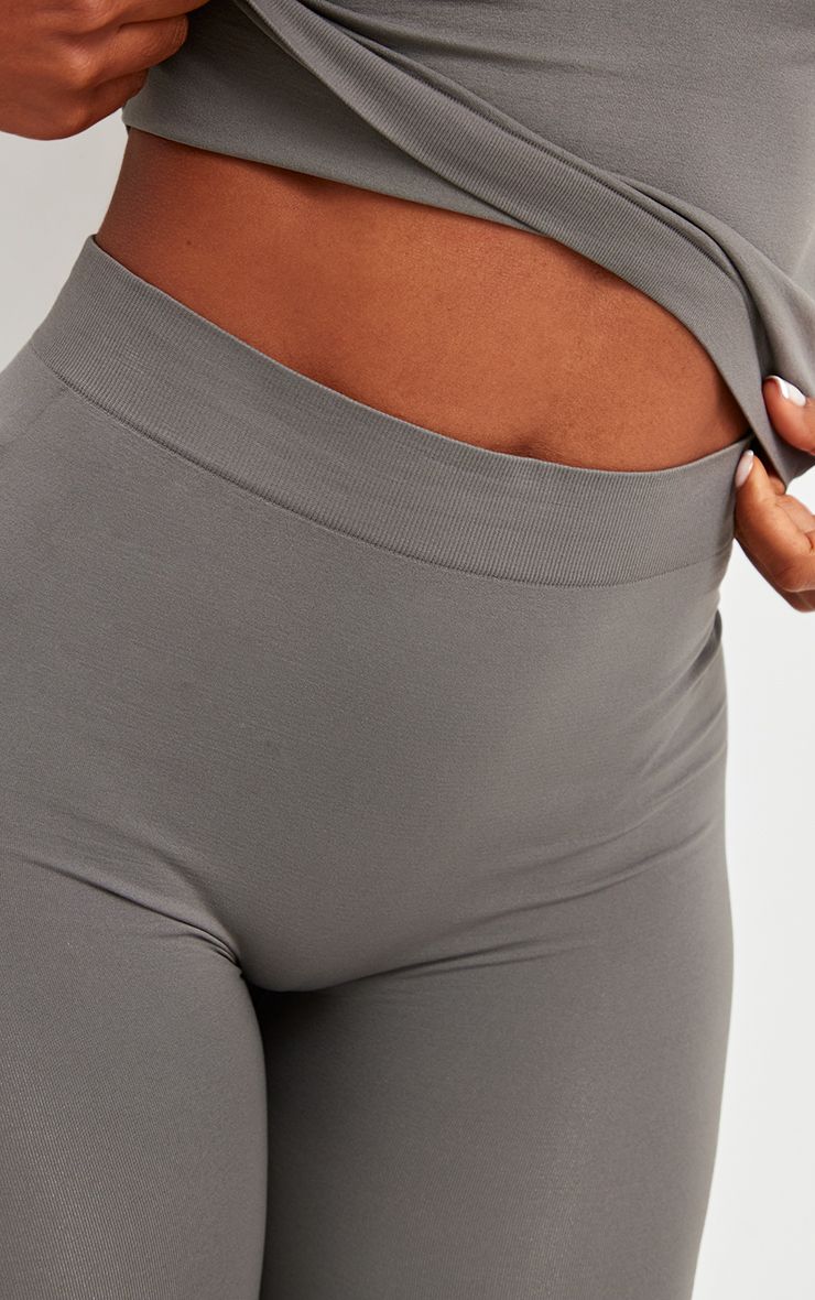 https://mediahub.prettylittlething.com/cnj9549_charcoal_xl_3