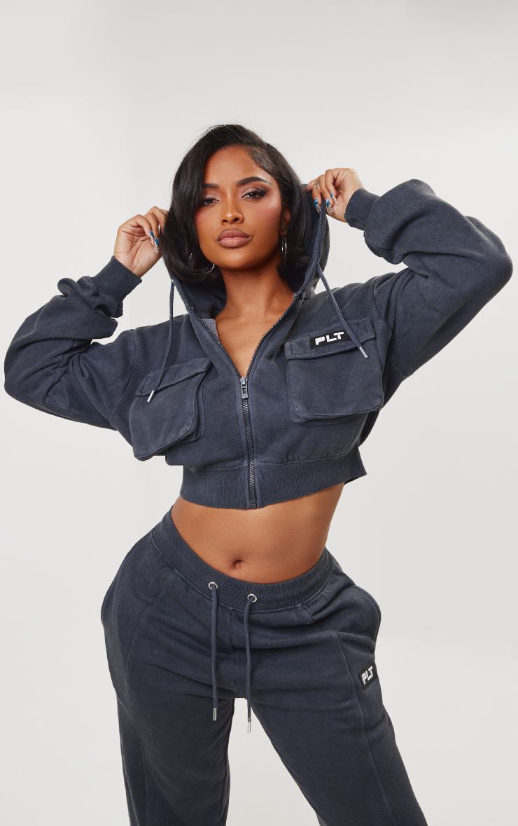 https://mediahub.prettylittlething.com/cnk0465_washed%20charcoal_xl