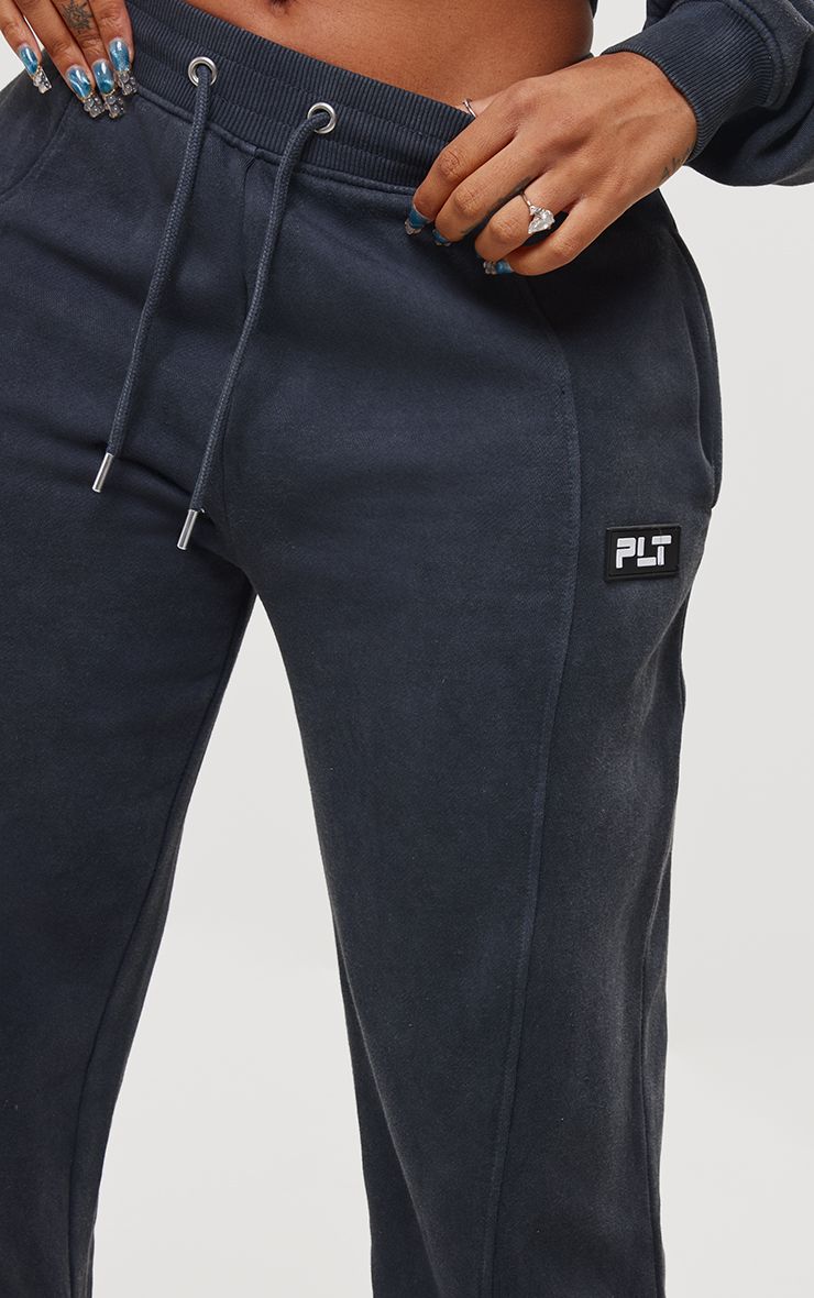 https://mediahub.prettylittlething.com/cnk0467_washed%20charcoal_xl_3