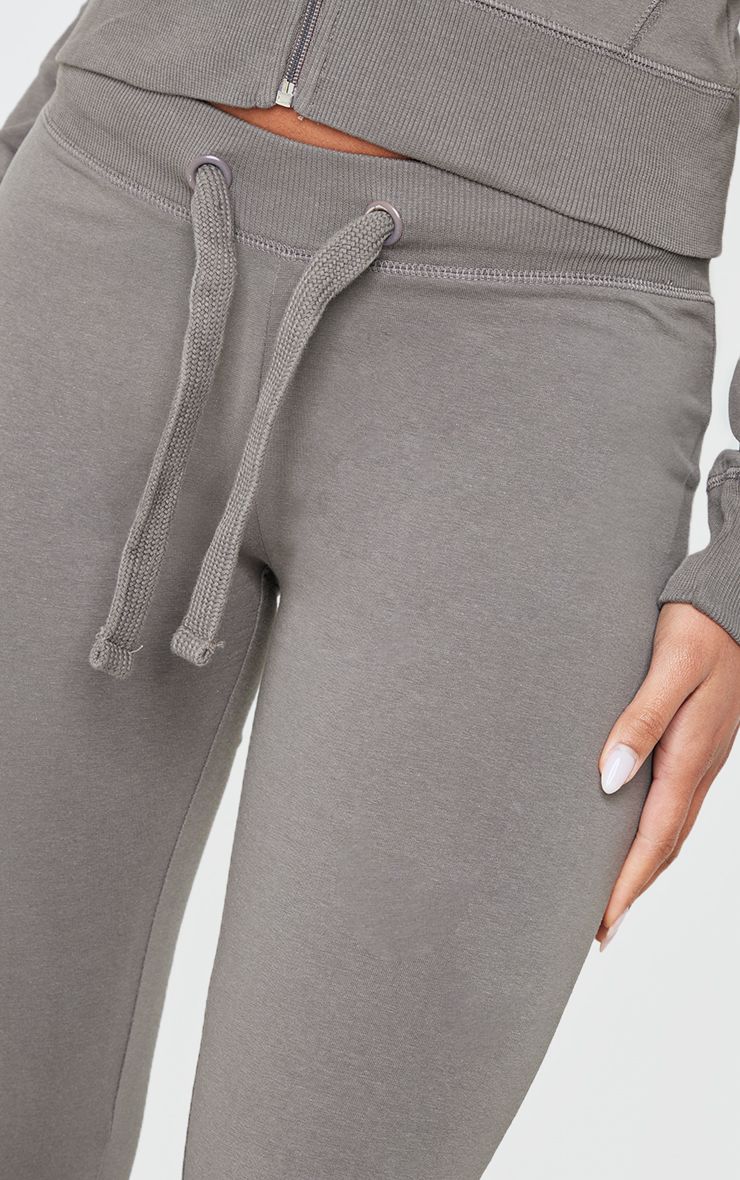 https://mediahub.prettylittlething.com/cnk4803_charcoal_xl_3