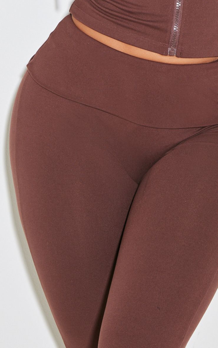 https://mediahub.prettylittlething.com/cnk4936_brown_xl_3