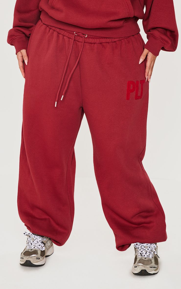 https://mediahub.prettylittlething.com/cnk5382_dark%20red_xl_1