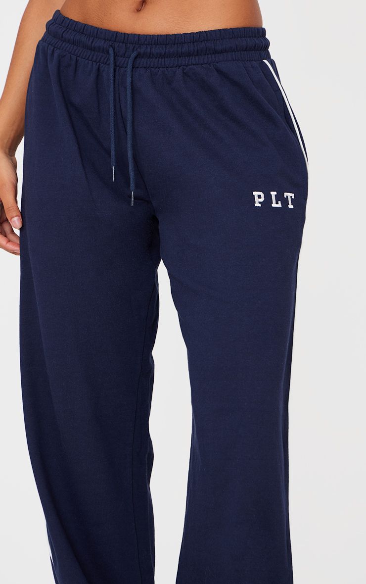https://mediahub.prettylittlething.com/cnk6437_navy_xl_3