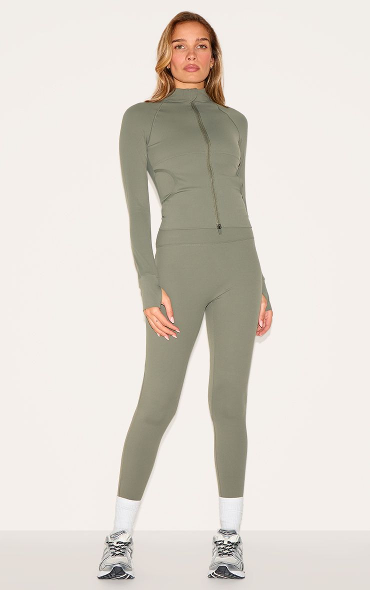 https://mediahub.prettylittlething.com/cnk6488_olive_xl_2