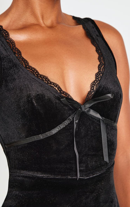 https://mediahub.prettylittlething.com/cnk8164_black_xl_3