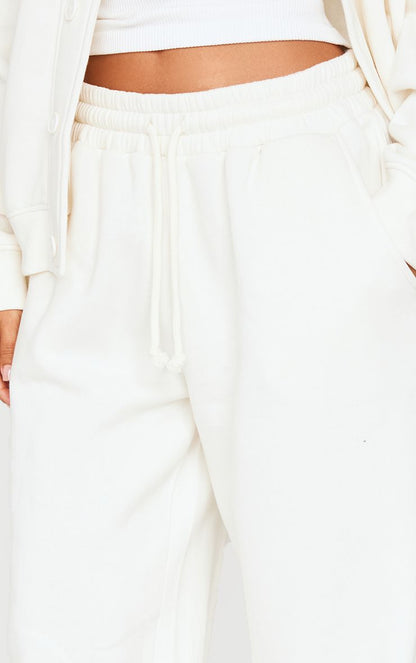 https://mediahub.prettylittlething.com/cnl1401_cream_xl_3