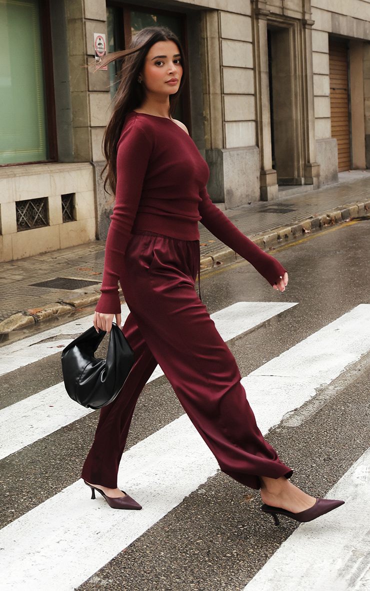 https://mediahub.prettylittlething.com/cnl1806_burgundy_xl_2