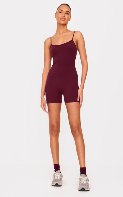 https://mediahub.prettylittlething.com/cnl1951_deep%20burgundy_xl_2