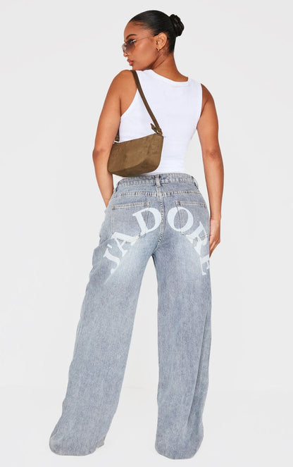 https://mediahub.prettylittlething.com/cnl2098_vintage%20light%20wash_xl