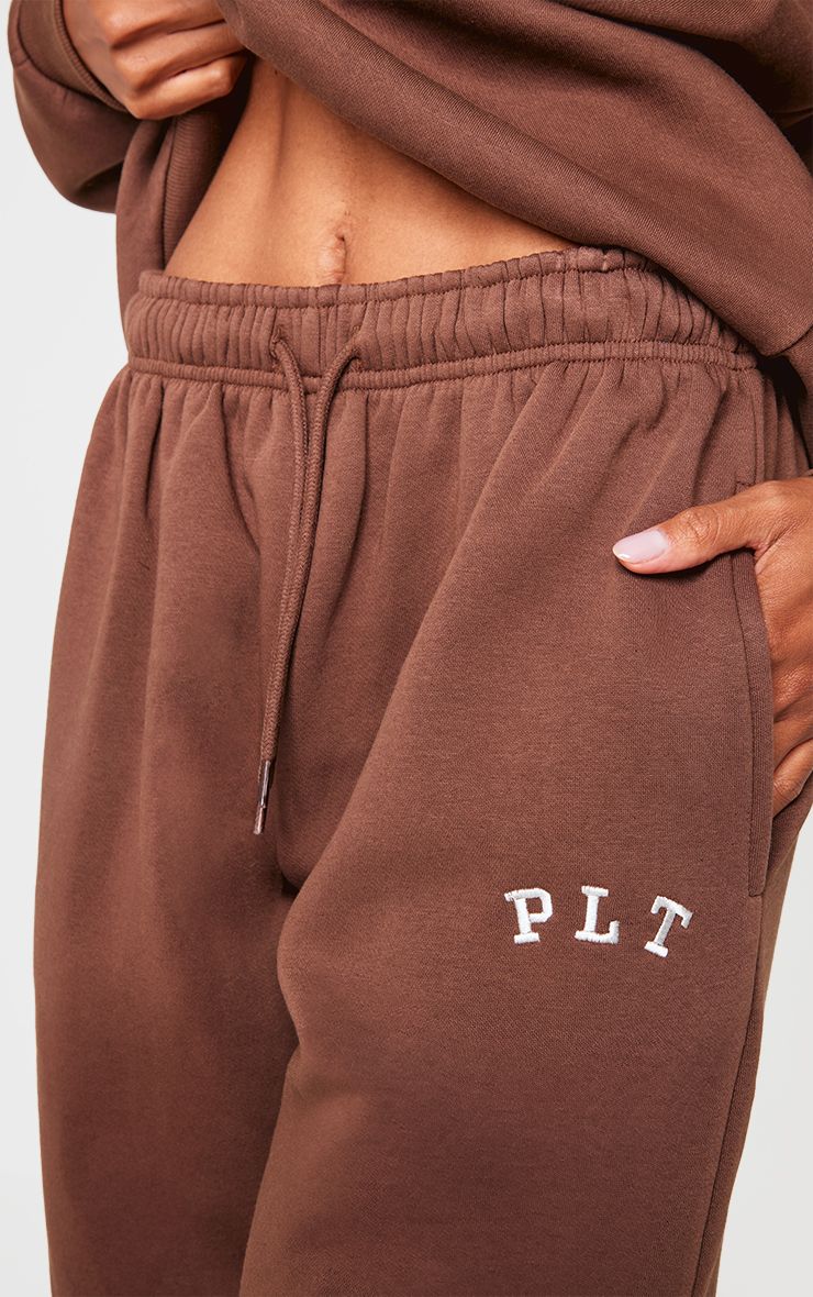 https://mediahub.prettylittlething.com/cnl3931_dark%20chocolate_xl_3