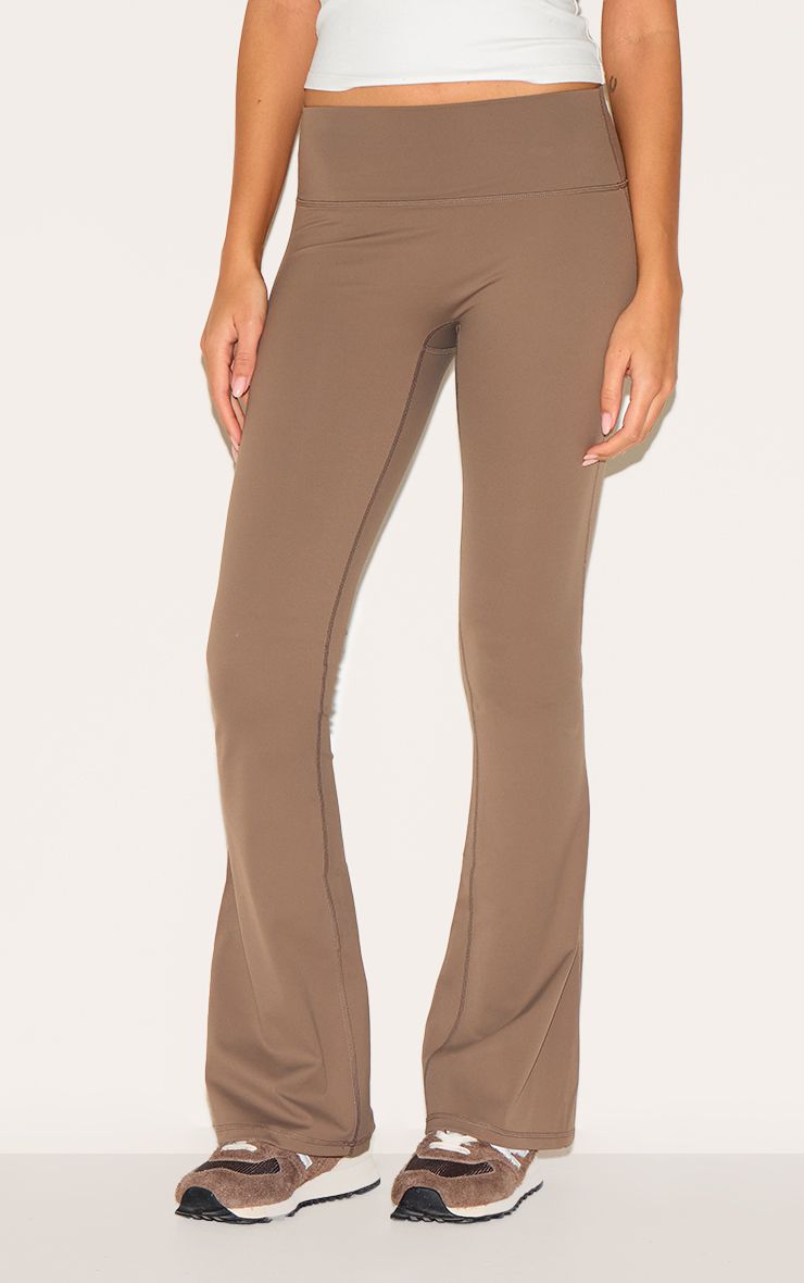 https://mediahub.prettylittlething.com/cnl5095_brown_xl_1