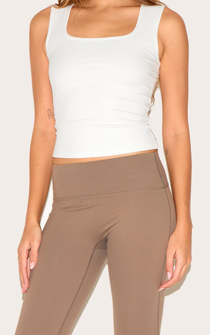 https://mediahub.prettylittlething.com/cnl5095_brown_xl_3