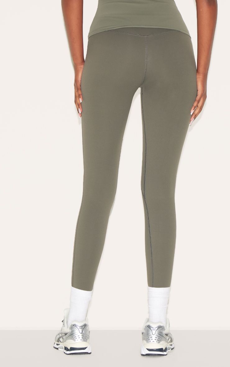 https://mediahub.prettylittlething.com/cnl5108_dark%20olive_xl_2