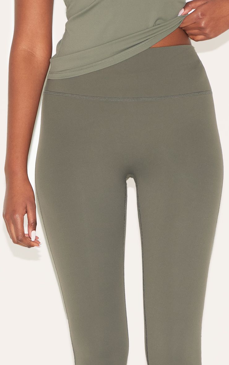 https://mediahub.prettylittlething.com/cnl5108_dark%20olive_xl_3