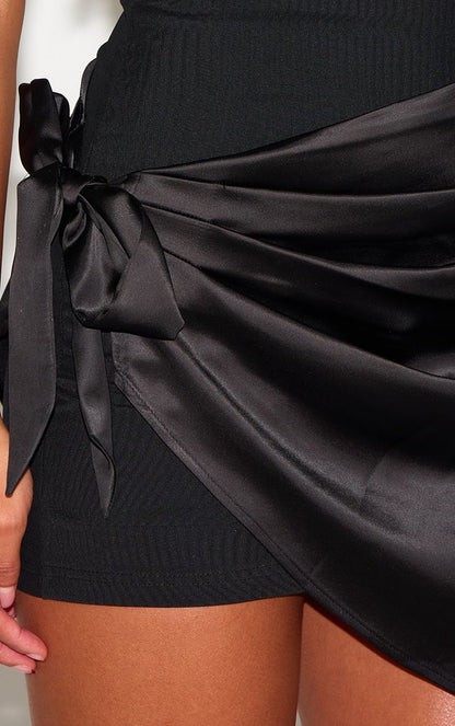 https://mediahub.prettylittlething.com/cnl7225_black_xl_3