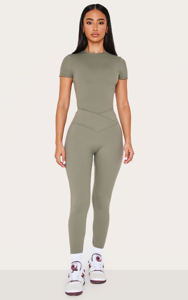 https://mediahub.prettylittlething.com/cnl7304_olive_xl