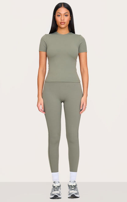 https://mediahub.prettylittlething.com/cnl7358_olive_xl_2