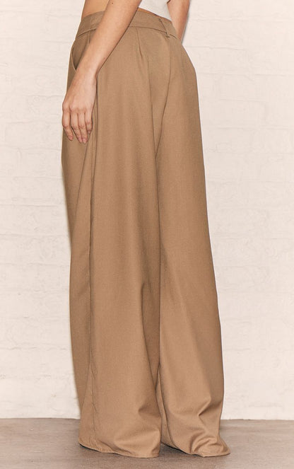 https://mediahub.prettylittlething.com/cnl7372_taupe_xl_2