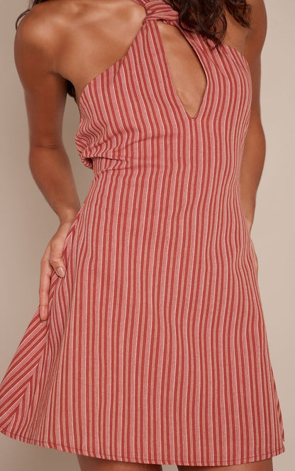 https://mediahub.prettylittlething.com/cnl8946_rust_xl_3