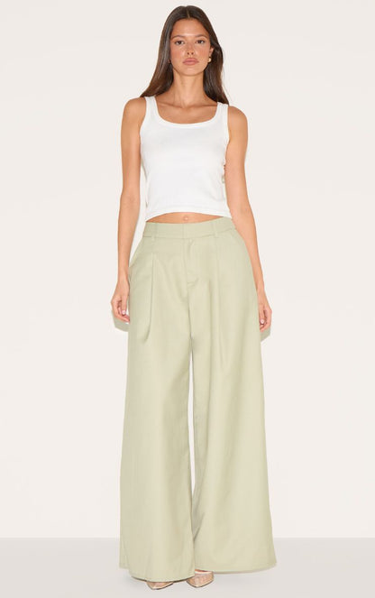 https://mediahub.prettylittlething.com/cnl9192_sage_xl