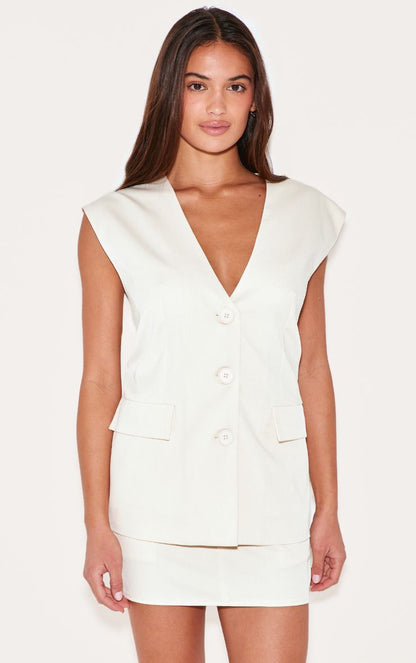 https://mediahub.prettylittlething.com/cnl9311_cream_xl