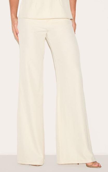 https://mediahub.prettylittlething.com/cnl9519_almond_xl_1