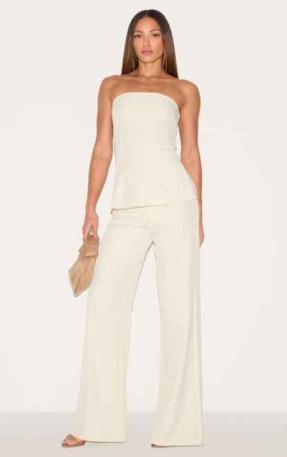 https://mediahub.prettylittlething.com/cnl9520_almond_xl_2