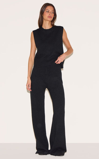 https://mediahub.prettylittlething.com/cnl9600_black_xl
