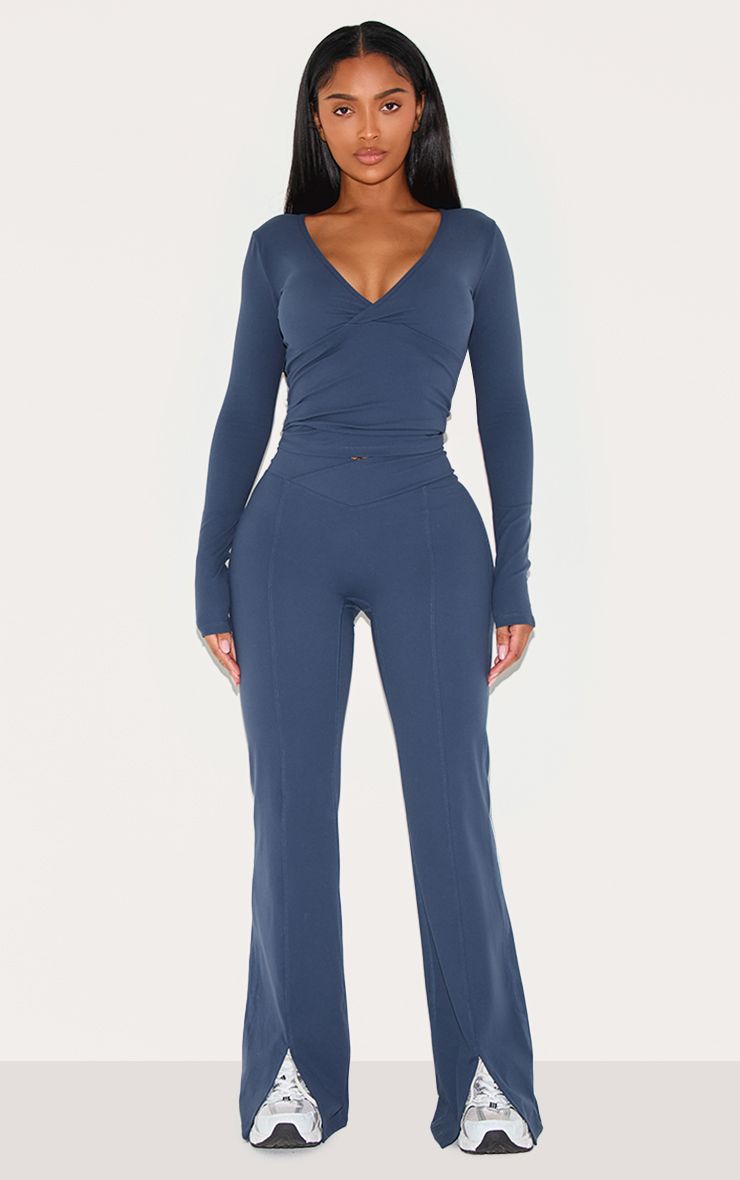 https://mediahub.prettylittlething.com/cnm0034_navy_xl_2