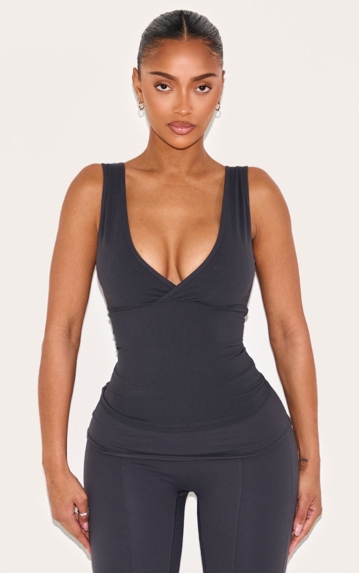 https://mediahub.prettylittlething.com/cnm0043_charcoal_xl