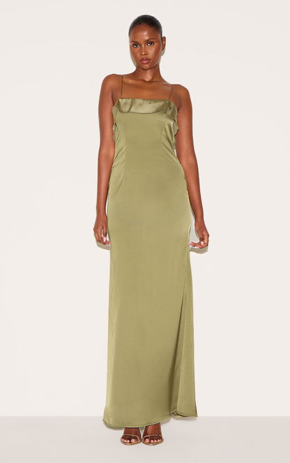 https://mediahub.prettylittlething.com/cnm0122_sage%20green_xl