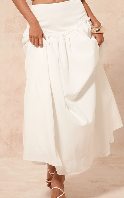 https://mediahub.prettylittlething.com/cnm0480_white_xl_3