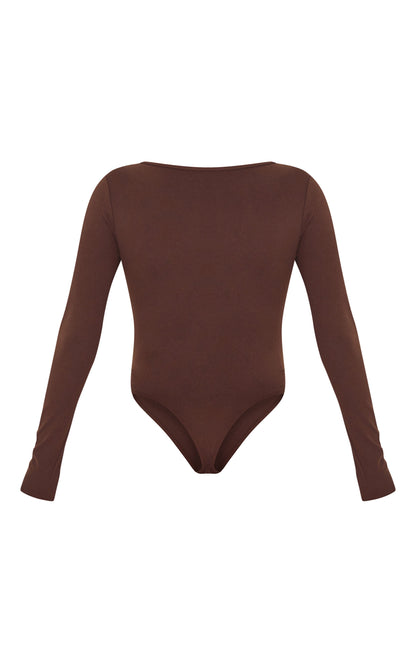 https://mediahub.prettylittlething.com/cnm0777_chocolate_xl_5
