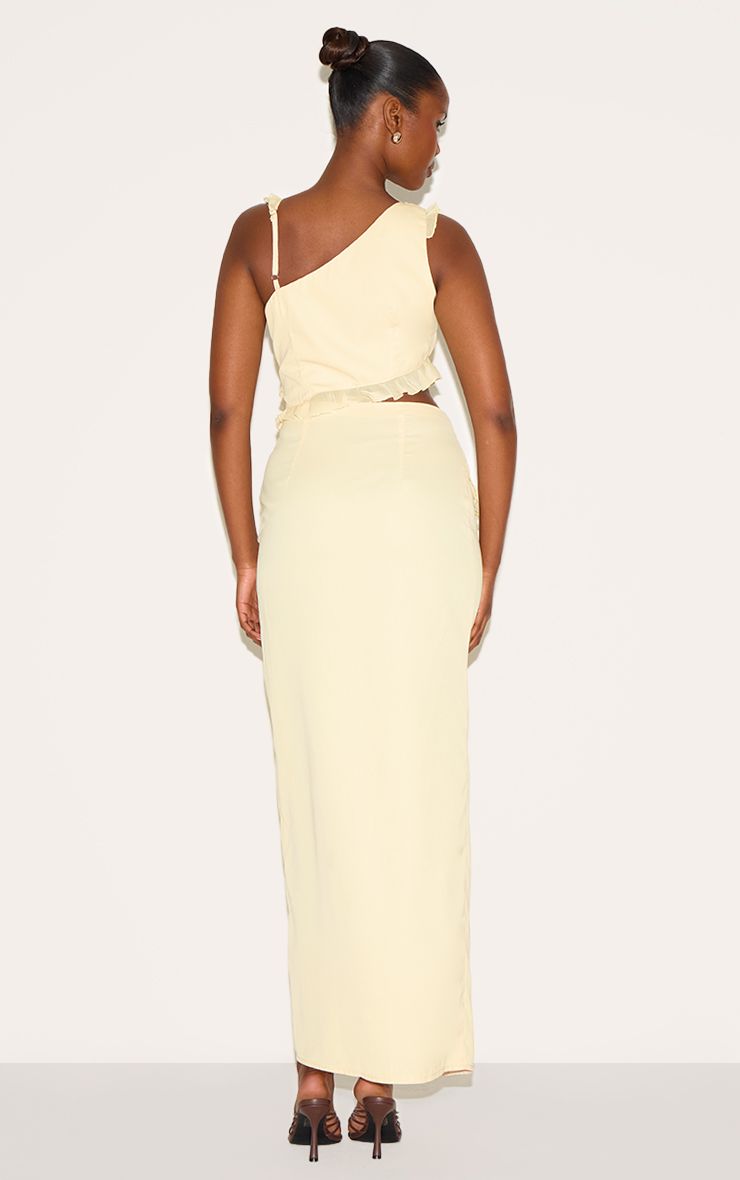 https://mediahub.prettylittlething.com/cnm0891_pale%20yellow_xl_1