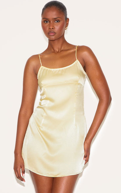 https://mediahub.prettylittlething.com/cnm0899_butter%20yellow_xl
