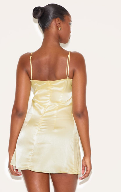 https://mediahub.prettylittlething.com/cnm0899_butter%20yellow_xl_1