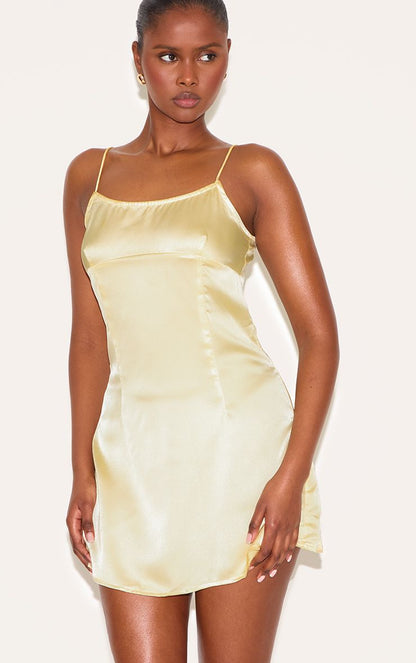 https://mediahub.prettylittlething.com/cnm0899_butter%20yellow_xl_3