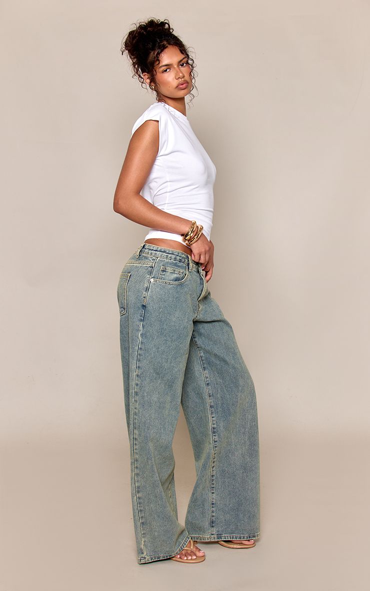 https://mediahub.prettylittlething.com/cnm0946_vintage%20wash_xl_1