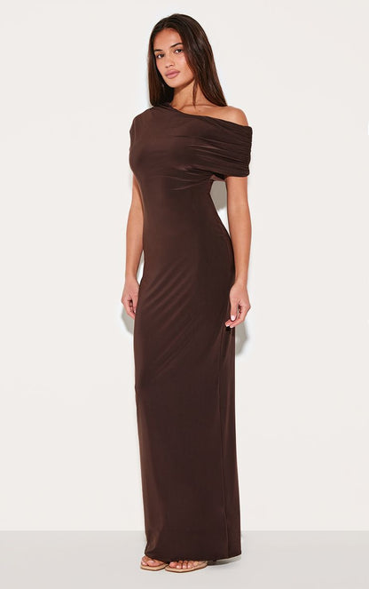 https://mediahub.prettylittlething.com/cnm1610_dark%20chocolate_xl_2